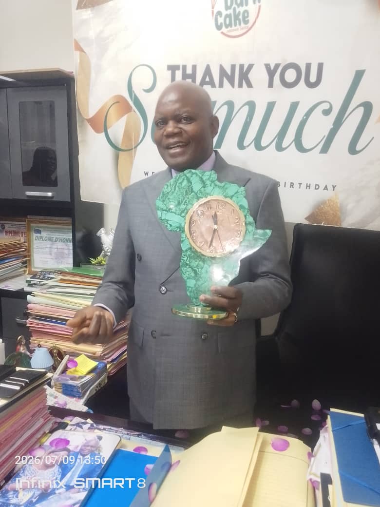 Haut-Katanga : une émouvante cérémonie en l'honneur du Chef de Division Provinciale des Mines, Honoré Kabange, à l'occasion de son anniversaire.